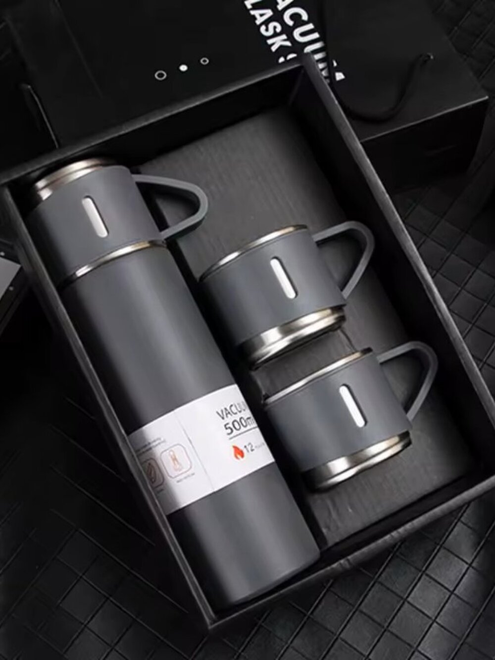 Stainless Steel Double Insulated Vacuum Flask Set w/ 3 Cups – Grey